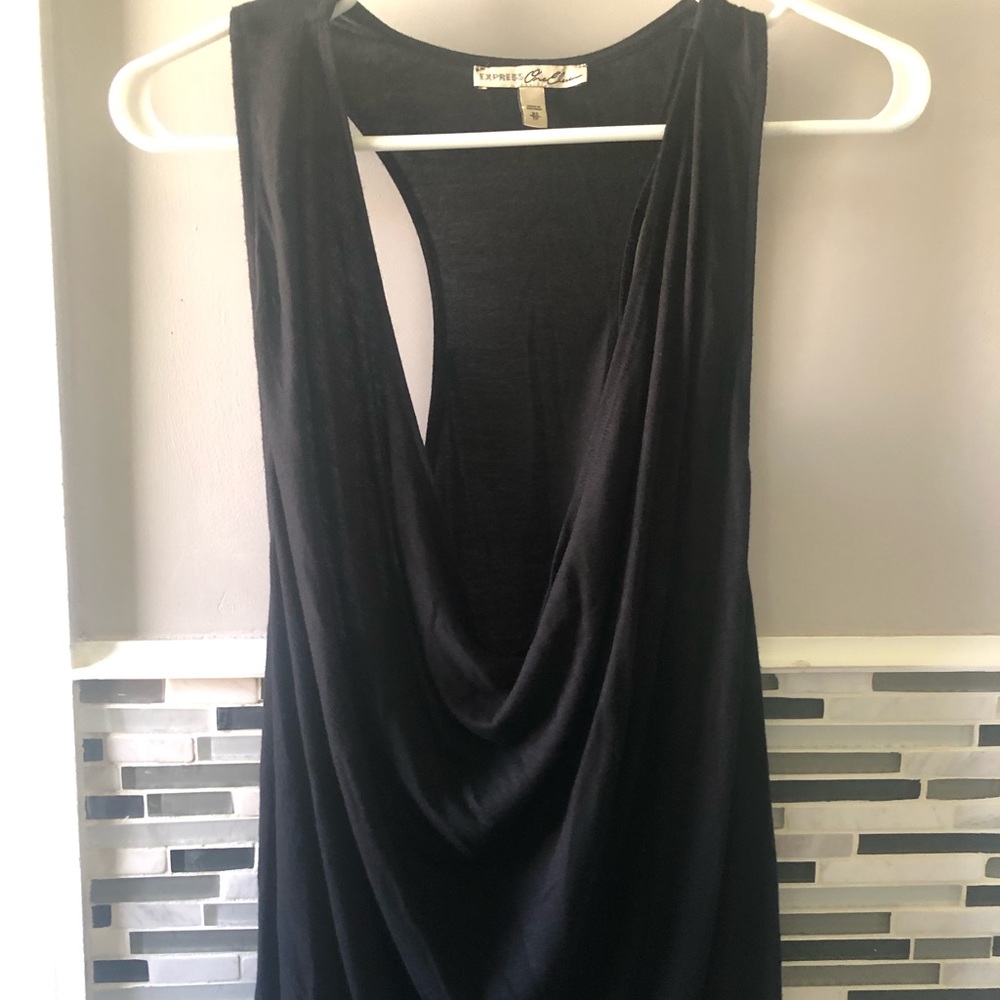 Black loose top